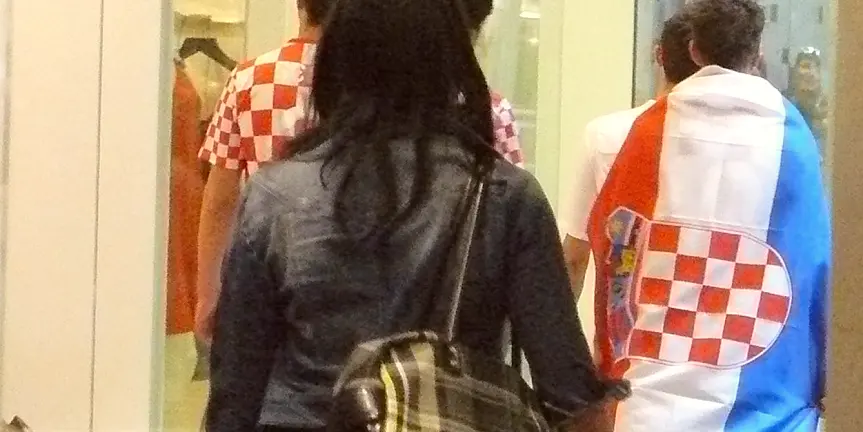 越位线不再是一条画在地上的线，它是一条需要被解释的规则·终场哨后